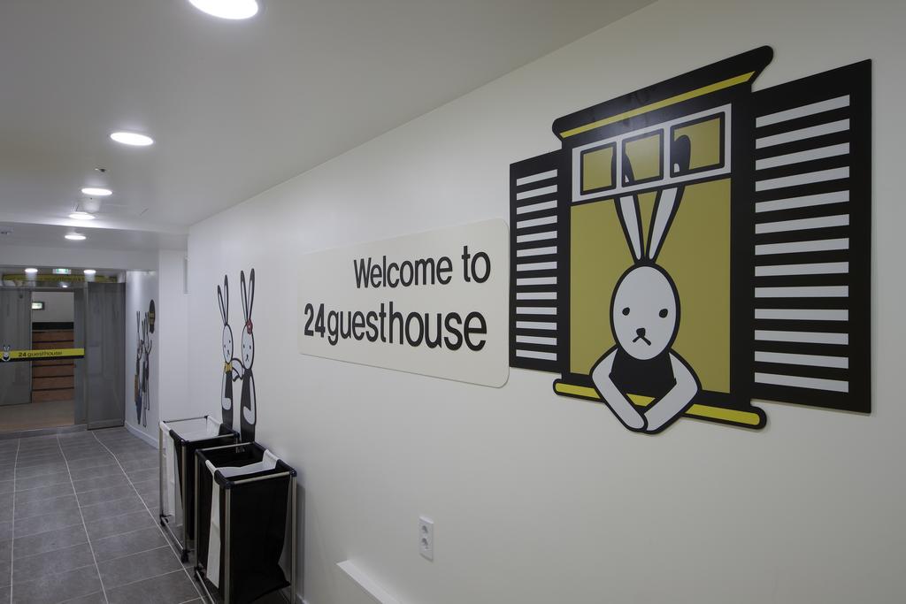 סיאול 24 Guesthouse Myeongdong Town מראה חיצוני תמונה
